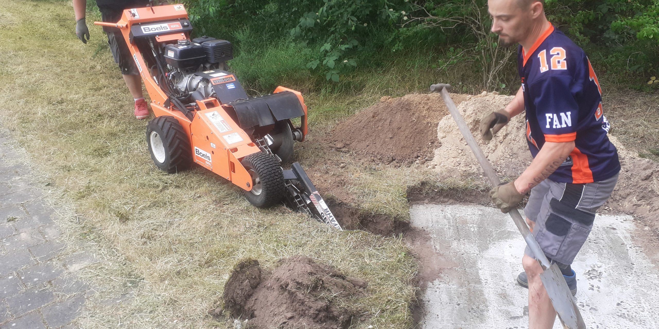 DD9DA600-0BDD-4C67-898C-A31BFF7D7F9C